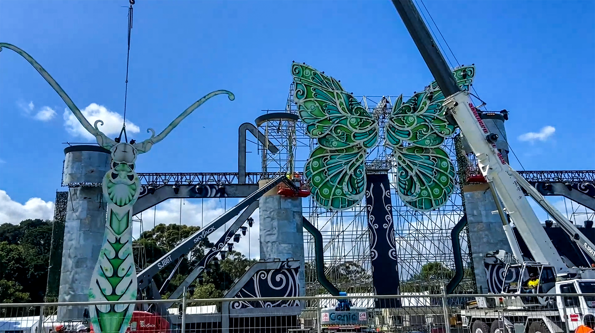 Giant Butterfly Stage